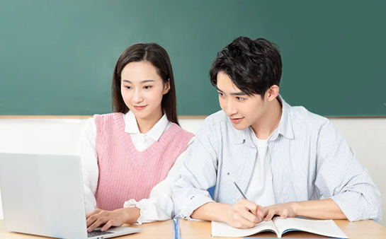 南京京督学府学费